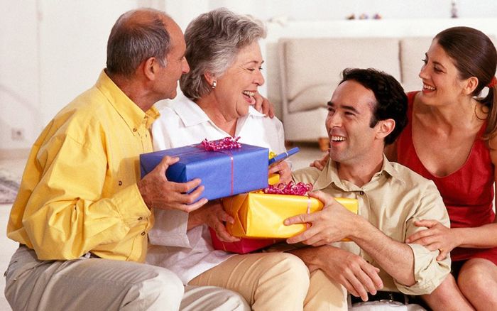 Hình ảnh minh họa: Gia đình sum vầy ngày Tết