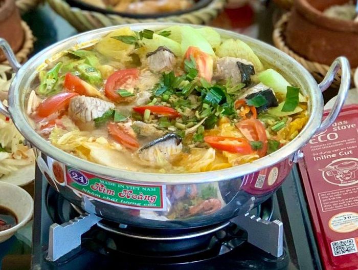 Hương vị đặc trưng tại Lẩu Cá Đuối Vũng Tàu Stop - Ảnh 1