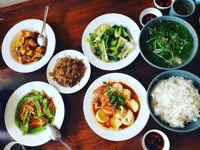 Ẩm Thực Chay Gia Đình Đậu - Bean Family ảnh 2