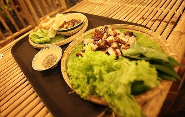 Ẩm thực Tấm Cám nằm trong danh sách Top 10 Nhà hàng ngon và chất lượng nhất tại Quận Phú Nhuận, TP. Hồ Chí Minh.