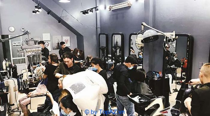 Địa chỉ cắt tóc nữ đẹp tại TPHCM