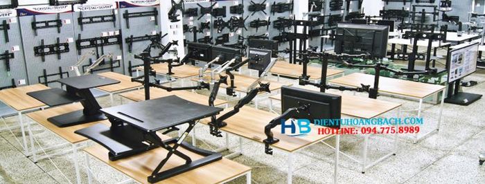 Không gian trưng bày tại Điện Tử Hoàng Bách