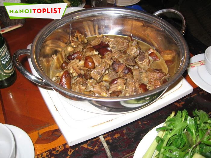 thang-loi-quan-lau-cho-ngon-tai-ha-noi-Tripi