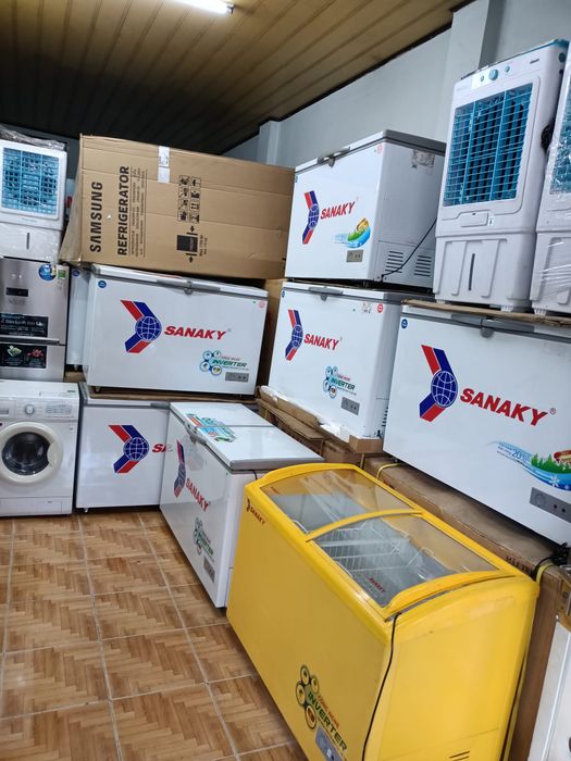 Không gian mua sắm hiện đại tại Điện Máy Hậu