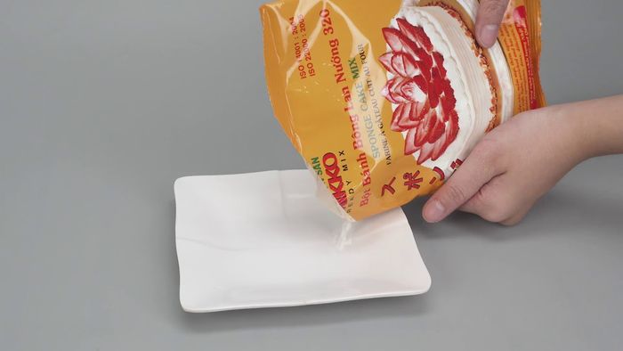 Bột bánh bông lan nướng 320g Mikko - Nguyên liệu vàng cho bánh xốp nhẹ (Ảnh minh họa 2)