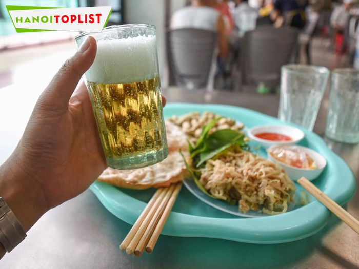 tung-lam-bia-hoi-ngon-ha-noi-Tripi