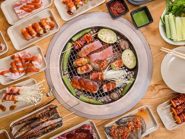 Hoa Riêu là một trong những địa chỉ nổi bật trong danh sách top 10 nhà hàng ngon tại Phú Nhuận, TP. Hồ Chí Minh.