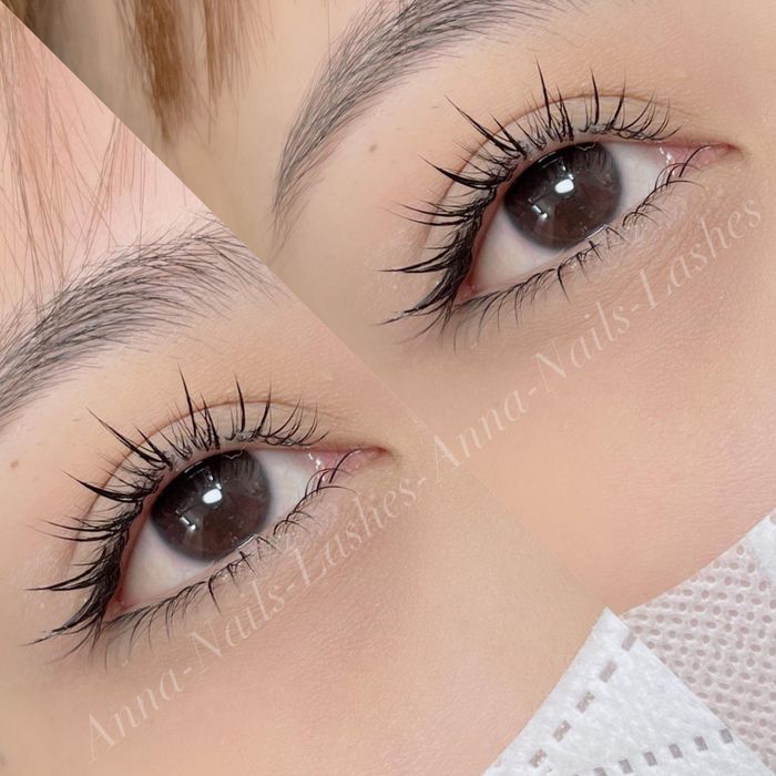 Hình ảnh kỹ thuật nối mi chuyên nghiệp tại Anna Nail - Lashes