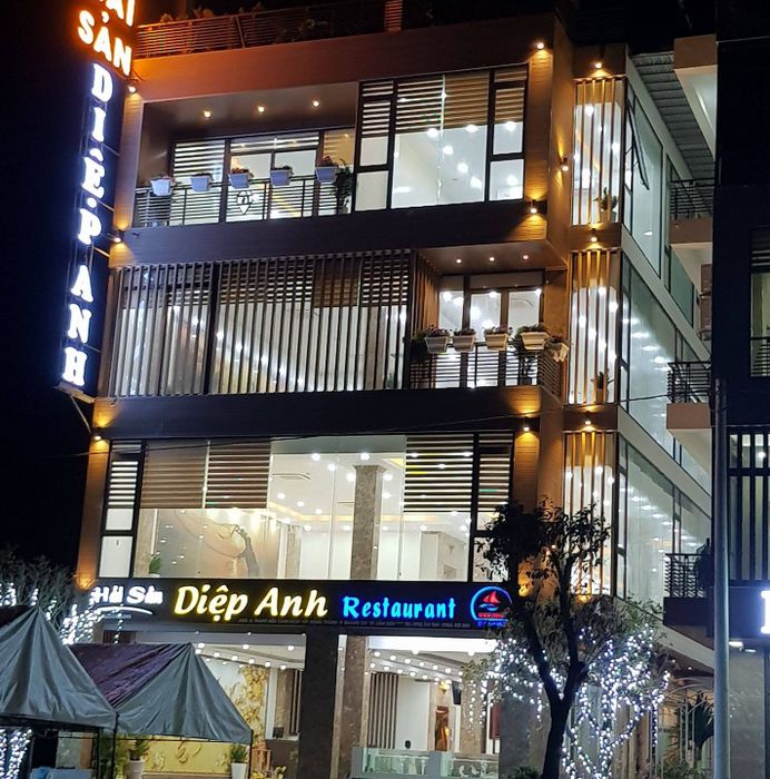 Không gian sang trọng tại nhà hàng Diệp Anh - Sầm Sơn