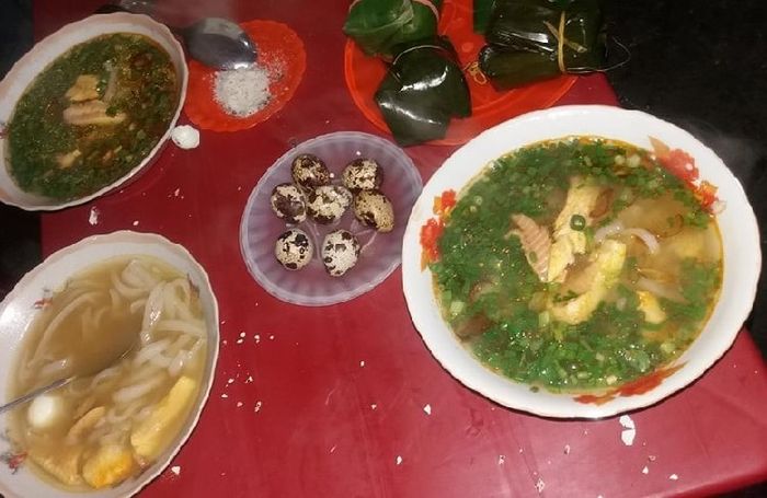 Top 5 quán bánh canh cá lóc đậm chất Huế - Dì Hương dẫn đầu danh sách