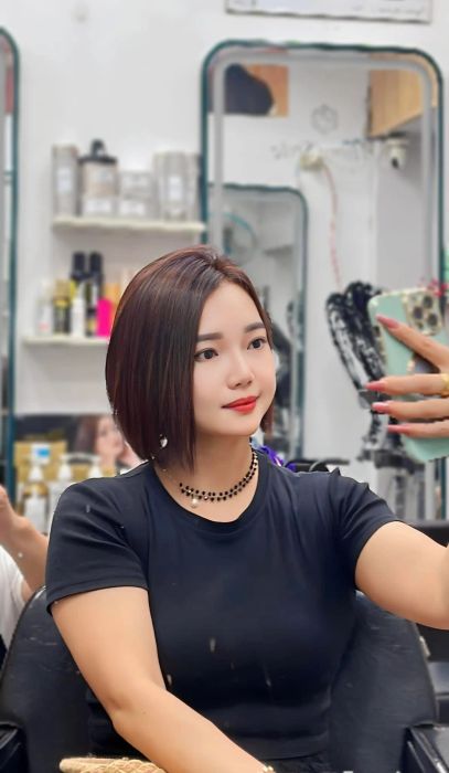 Không gian hiện đại tại Hair Salon Hưng Style - Ảnh 1