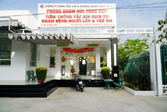 Không gian tiêm chủng hiện đại tại Trung Tâm Định Quán (ảnh 1)