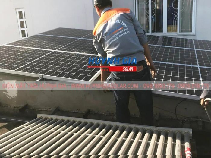 Hình ảnh thi công chuyên nghiệp từ đội ngũ Huỳnh Gia Solar