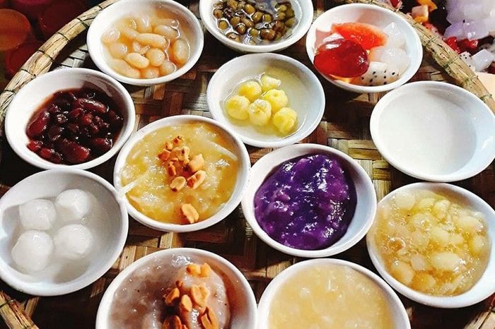 Top 10 quán ăn lâu năm nức tiếng Huế: Chè Mợ Tôn Đích - nét ngọt ngào của ẩm thực cố đô