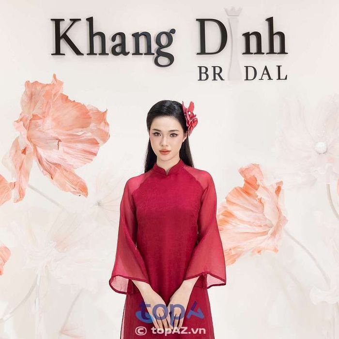 Khang Đinh Bridal tại TP. Buôn Ma Thuột là địa chỉ lý tưởng cho các cặp đôi sắp cưới tìm kiếm sự hoàn hảo cho ngày trọng đại của mình.
