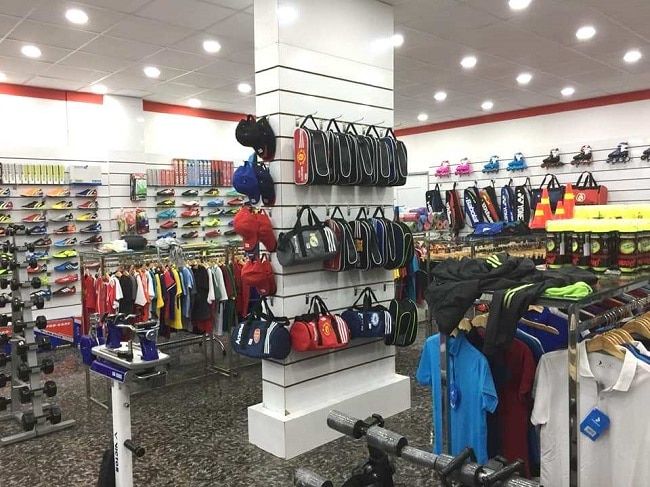 Cửa hàng dụng cụ thể dục thể thao tại quận 5 là một trong những địa chỉ uy tín hàng đầu tại TP Hồ Chí Minh, nằm trong danh sách Top 10 cửa hàng cung cấp dụng cụ thể thao chất lượng.