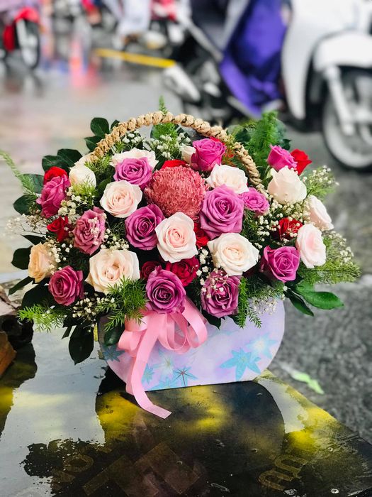 Không gian trưng bày đầy nghệ thuật tại Mai Flowers