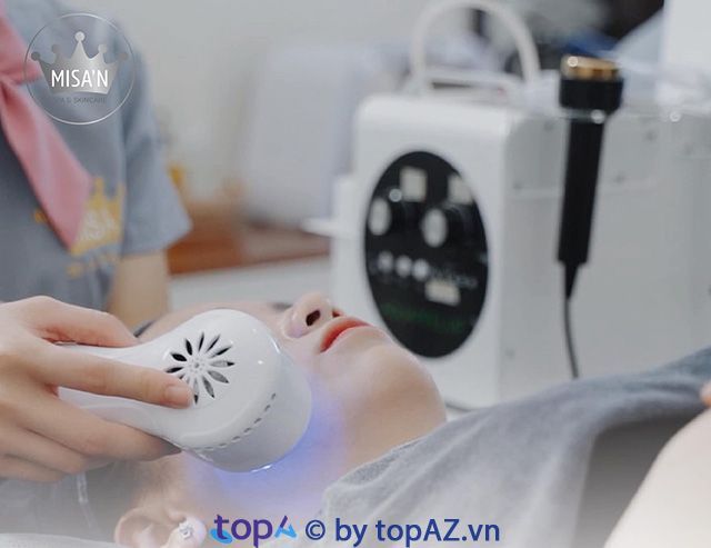 Địa chỉ vàng cho liệu trình trị mụn chuẩn y khoa tại quận Cẩm Lệ