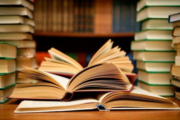 Hình ảnh minh họa số 1: Biểu tượng văn học dân gian