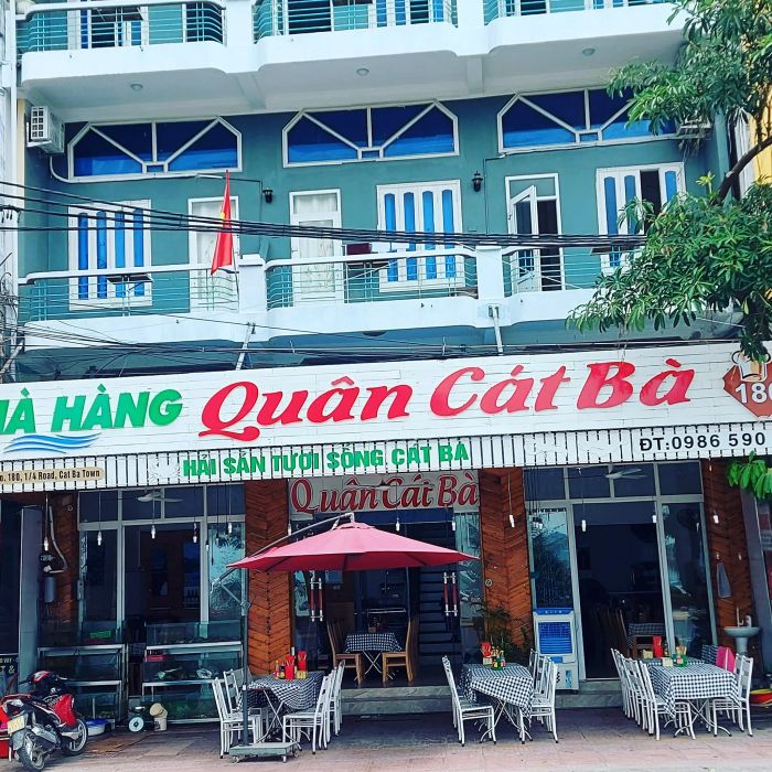 Không gian ấm cúng tại Quân Cát Bà Family