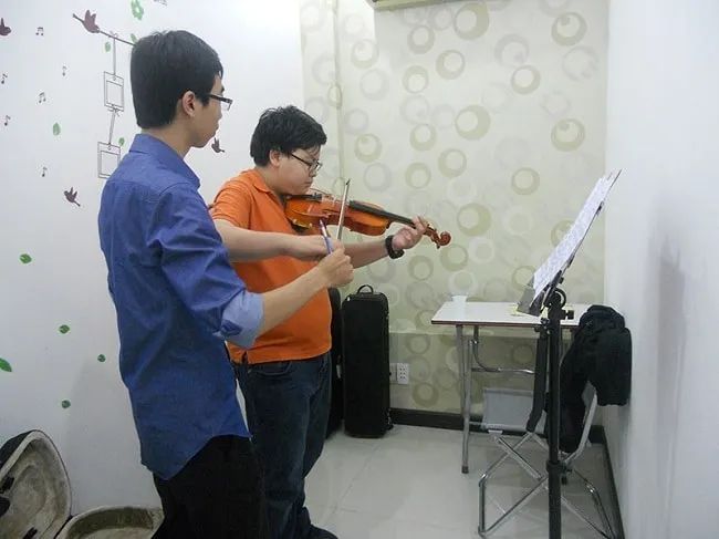Trung Tâm Dạy Violin - Trường Âm Nhạc Việt Thanh