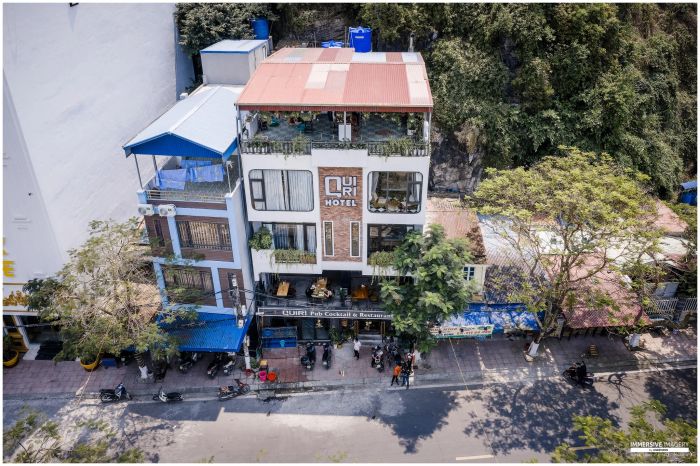 Không gian sang trọng tại Quiri Hotel & Restaurant