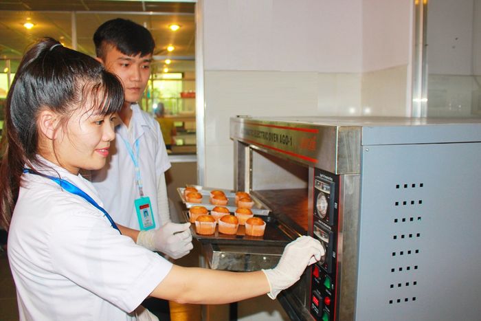 Hình ảnh khuôn viên hiện đại Đại học Công nghệ Đồng Nai