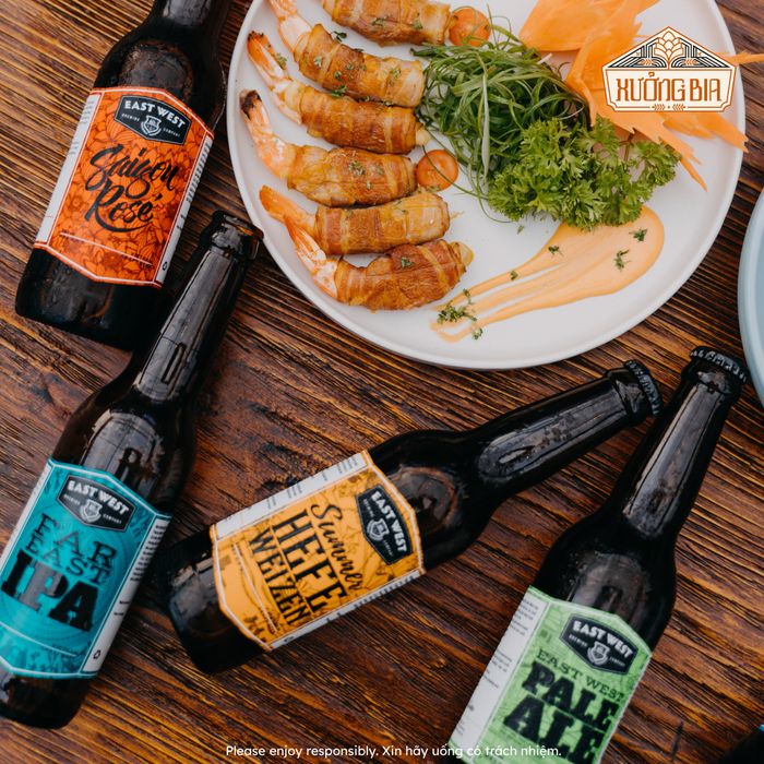 Hình ảnh đầu tiên tại East West Brewing Co