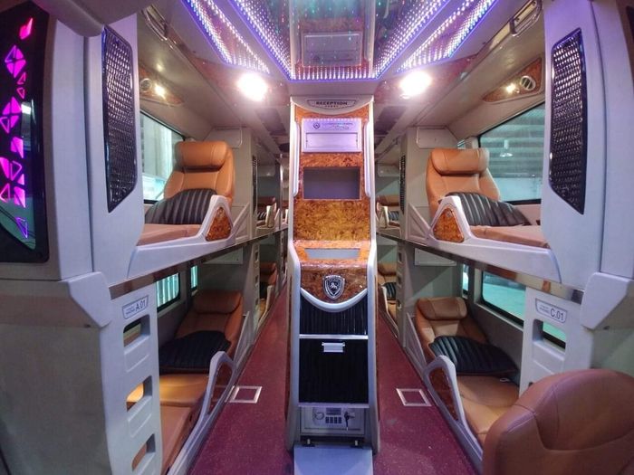 Đội xe hiện đại của nhà xe Triệu Duyên