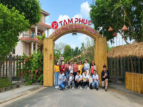 Ẩm Thực Sinh Thái Tâm Phúc - Khoảnh khắc 1: Không gian xanh mát hòa quyện cùng nghệ thuật ẩm thực truyền thống