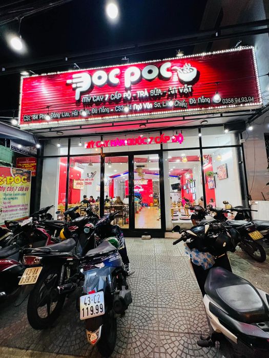 Không gian trẻ trung và những tô mì cay bắt mắt tại Poc Poc