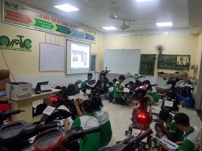 Học Viện Kỹ Thuật Xe Máy Việt Nam