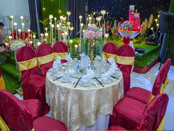 Md Queen Palace - Khoảnh khắc 2: Những món ăn cao cấp được trình bày tinh tế như tác phẩm nghệ thuật