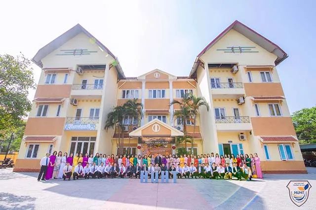 Địa chỉ đào tạo du lịch uy tín tại miền Trung