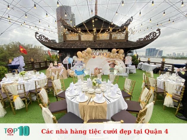 Các nhà hàng tiệc cưới tại Quận 4 không chỉ nổi bật với vẻ đẹp sang trọng mà còn mang đến không gian tuyệt vời để mỗi cặp đôi có thể tạo nên những kỷ niệm đáng nhớ trong ngày trọng đại của mình.