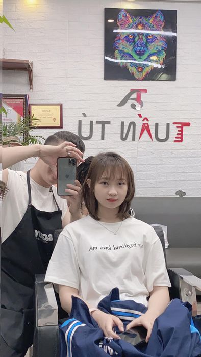 Bộ sưu tập những kiểu tóc ấn tượng được tạo nên bởi bàn tay tài hoa của các stylist tại Tuấn Tú Hair Salon