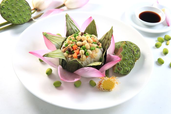 Trải nghiệm ẩm thực chay đẳng cấp qua loạt ảnh đẹp tại Cỏ Nội
