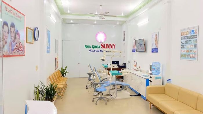 Nha Khoa Sunny - Bác sĩ Thuyên - Hình ảnh 1