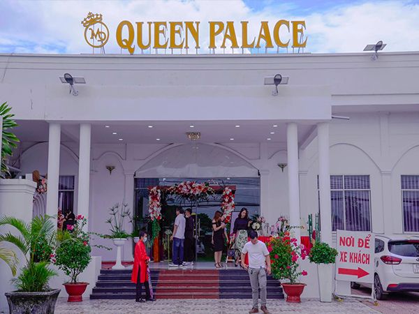 Md Queen Palace - Khoảnh khắc 1: Không gian tiệc cưới sang trọng với thiết kế đẳng cấp hoàng gia