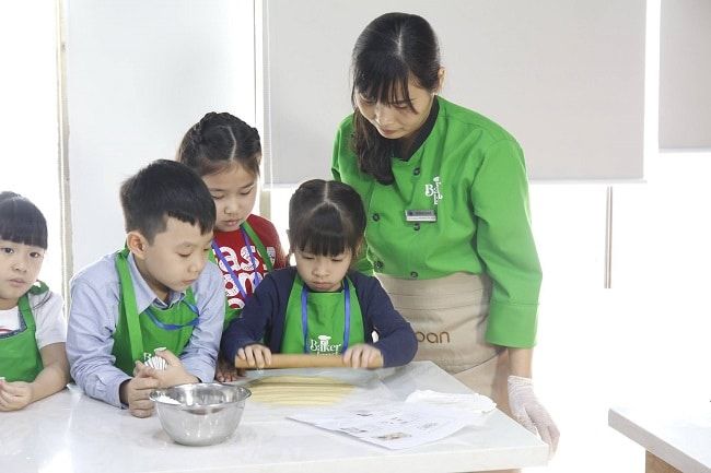 Bakerland vinh dự nằm trong top 5 trung tâm dạy làm bánh uy tín và chất lượng nhất tại TP.HCM