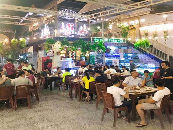 Ẩm thực Thềm Xưa qua góc nhìn nghệ thuật - Những khoảnh khắc ẩm thực được tái hiện sống động, chân thực qua từng bức ảnh.