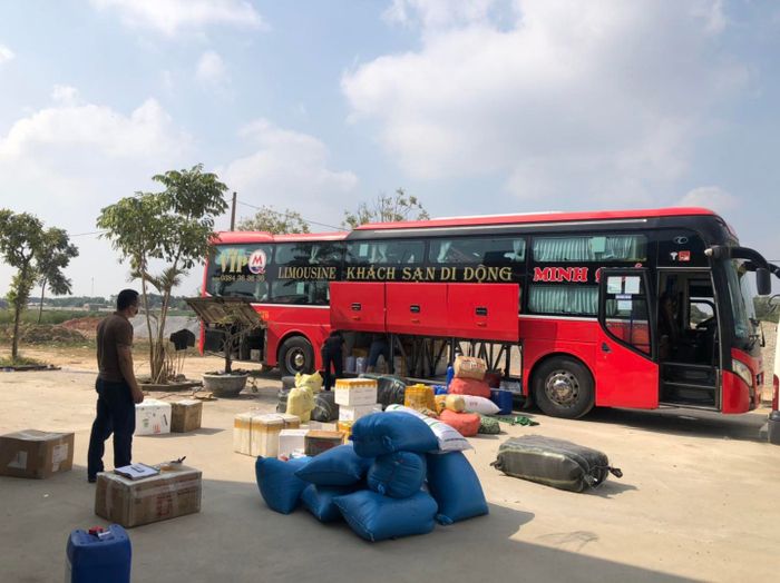 Hình ảnh phòng nằm riêng tư trên xe Minh Quý