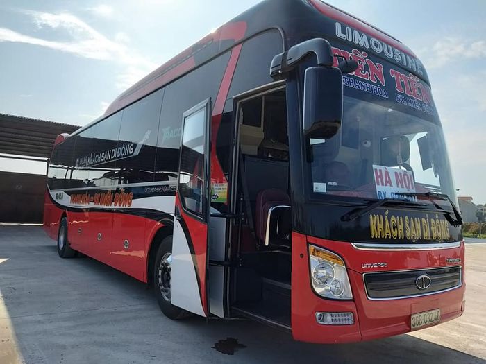 Hình ảnh xe Limousine cao cấp của nhà xe Tiến Tiến