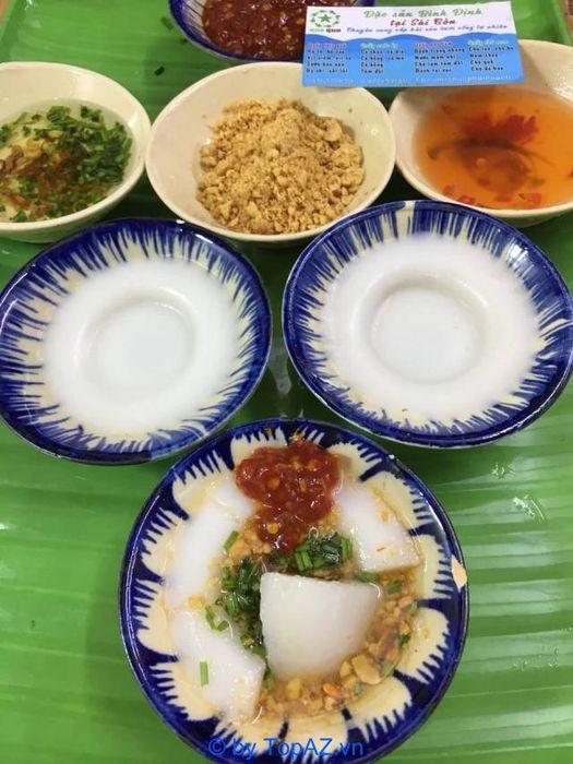Quà Quơ là một địa chỉ không thể bỏ qua khi tìm mua đặc sản Bình Định tại TPHCM, nơi mang đến sự phong phú trong từng sản phẩm từ quê hương đến tay người tiêu dùng.