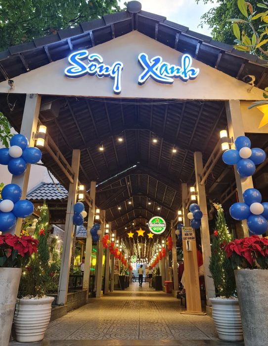 Không gian ấn tượng tại Ẩm thực Sông Xanh