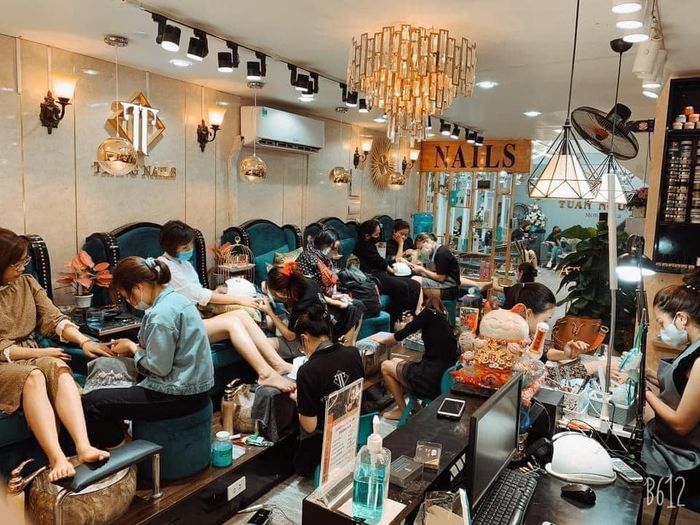 Học viên thực hành kỹ thuật nail tại Trang Nails Design (Ảnh 3)
