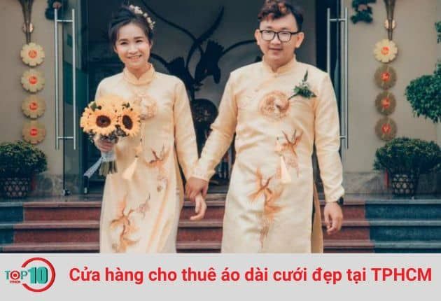 Áo Dài Cưới Hạnh Phúc là điểm đến lý tưởng cho các dịch vụ: may đo và cho thuê áo dài cưới cô dâu - chú rể, áo dài sui gia, áo dài bưng quả cao cấp.