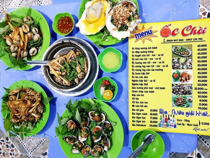 Không gian ấm cúng và những món ốc hấp dẫn tại Ốc Chòi