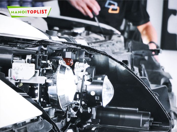 shitek-auto-detailing-dich-vu-ve-sinh-noi-that-o-to-ha-noi-Mytour