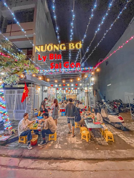 Thực đơn phong phú với nguyên liệu cao cấp